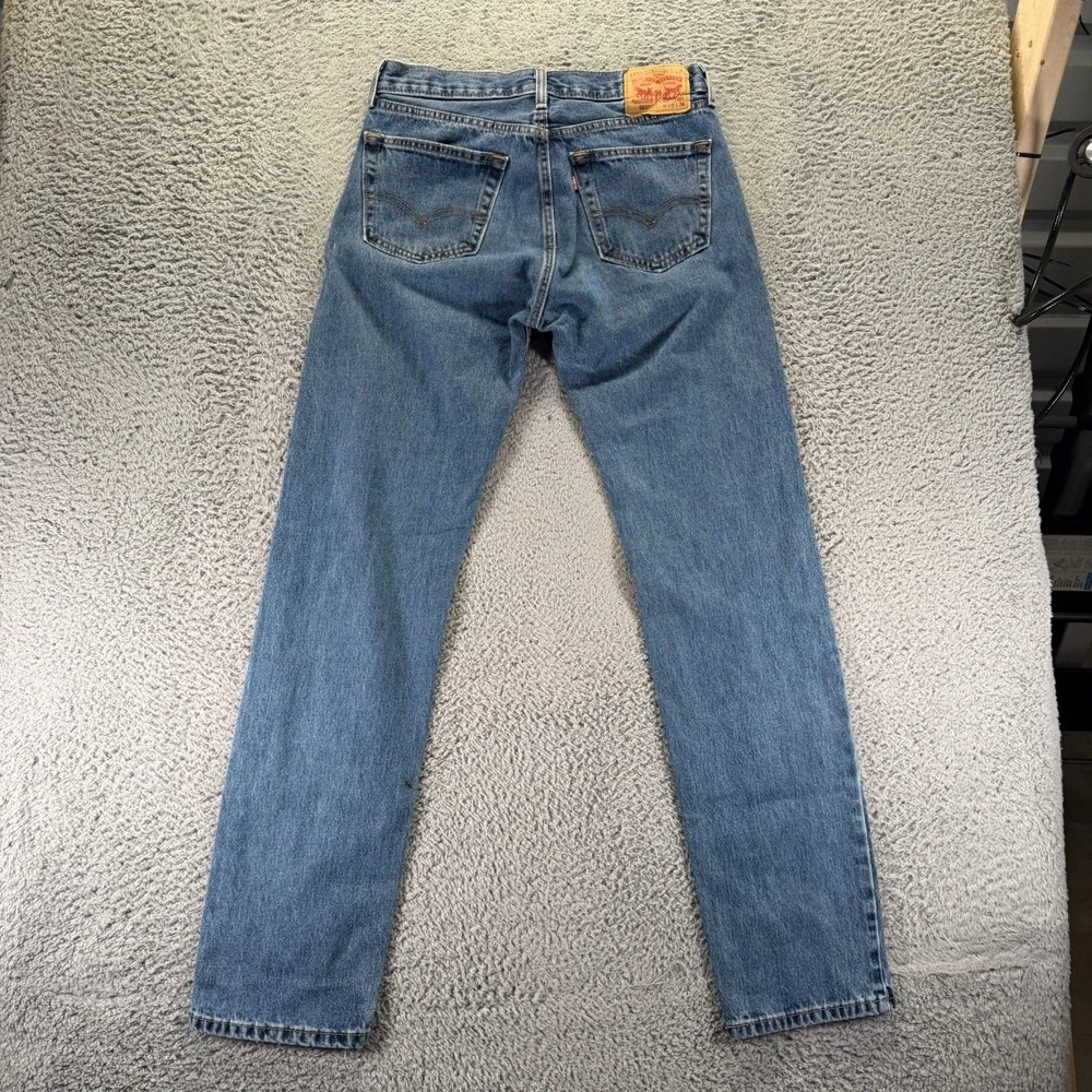 Levis before purchasing